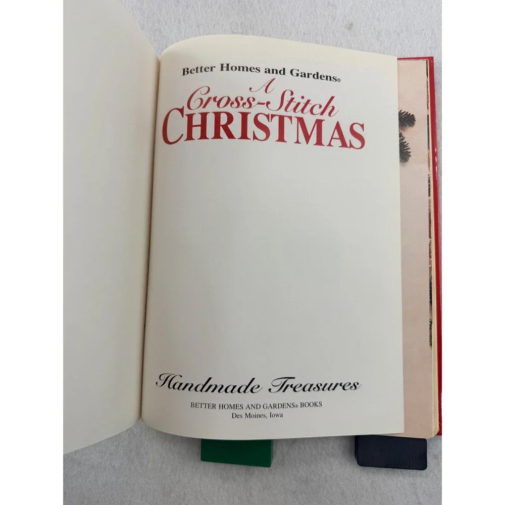 Better Homes and Gardens A Cross-Stitch Christmas Handmade Treasures 1995 Book
